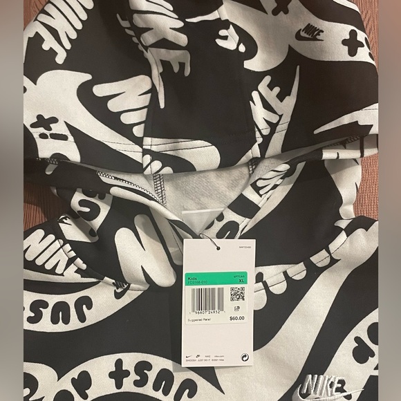 Nike *New With Tags* Cotton Hoodie Size Kids XL - Picture 3 of 9
